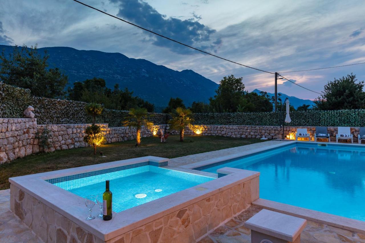 Luxury Villa Poquito Zagvozd Exterior photo
