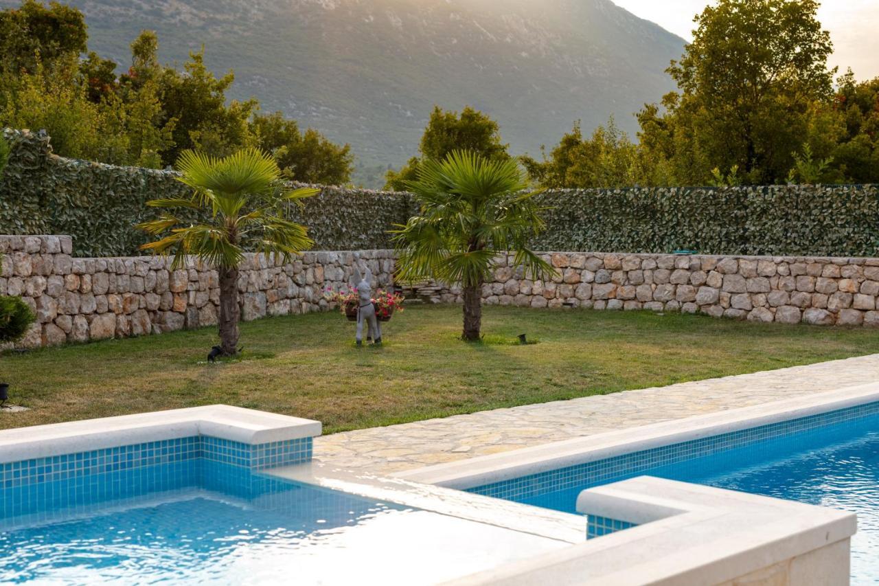 Luxury Villa Poquito Zagvozd Exterior photo